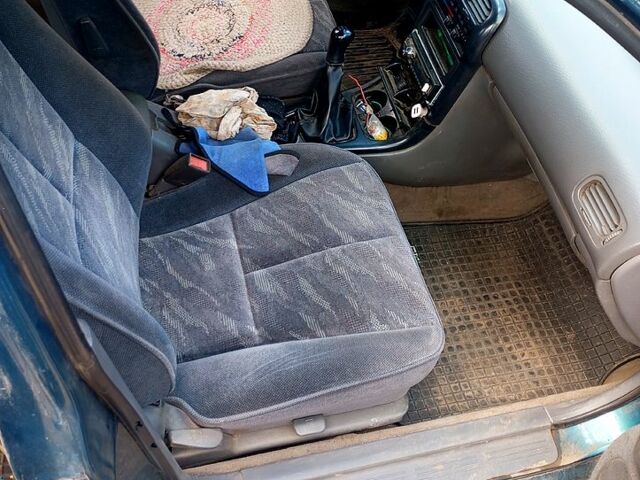 Мазда 626, объемом двигателя 2 л и пробегом 0 тыс. км за 2100 $, фото 3 на Automoto.ua