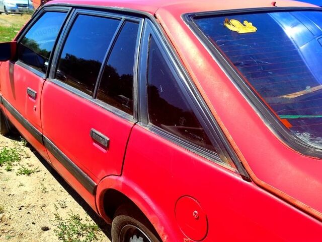 Мазда 626, объемом двигателя 1.6 л и пробегом 0 тыс. км за 380 $, фото 4 на Automoto.ua