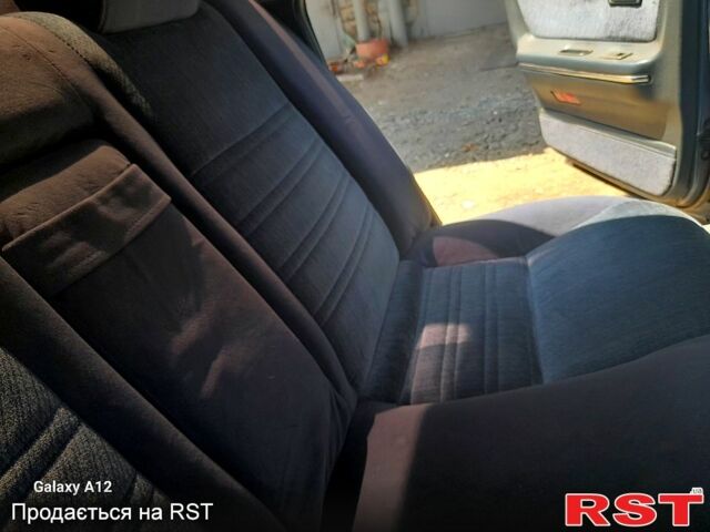 Мазда 626, объемом двигателя 2.2 л и пробегом 350 тыс. км за 2200 $, фото 8 на Automoto.ua