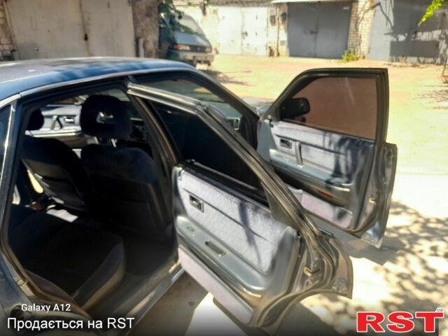 Мазда 626, объемом двигателя 2.2 л и пробегом 350 тыс. км за 2200 $, фото 5 на Automoto.ua