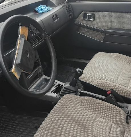 Сірий Мазда 626, об'ємом двигуна 0 л та пробігом 350 тис. км за 335 $, фото 6 на Automoto.ua