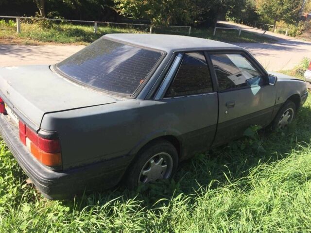 Серый Мазда 626, объемом двигателя 2 л и пробегом 999 тыс. км за 350 $, фото 4 на Automoto.ua