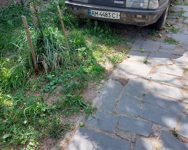 Серый Мазда 626, объемом двигателя 2 л и пробегом 200 тыс. км за 500 $, фото 5 на Automoto.ua