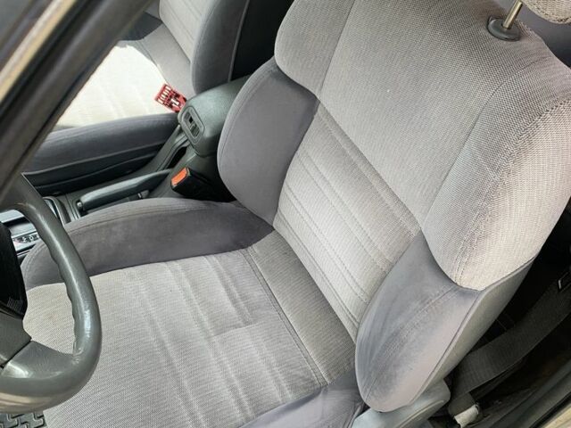 Серый Мазда 626, объемом двигателя 1.6 л и пробегом 178 тыс. км за 1500 $, фото 5 на Automoto.ua