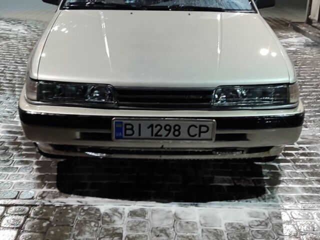 Серый Мазда 626, объемом двигателя 2 л и пробегом 332 тыс. км за 750 $, фото 2 на Automoto.ua