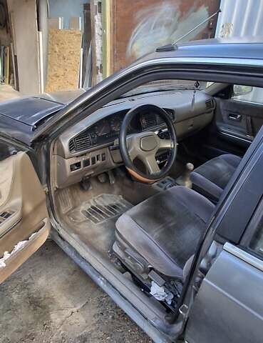 Серый Мазда 626, объемом двигателя 2 л и пробегом 396 тыс. км за 800 $, фото 3 на Automoto.ua