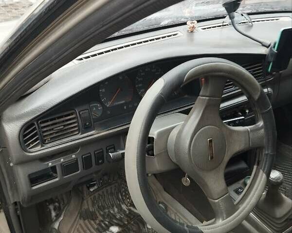 Серый Мазда 626, объемом двигателя 2 л и пробегом 343 тыс. км за 1273 $, фото 7 на Automoto.ua