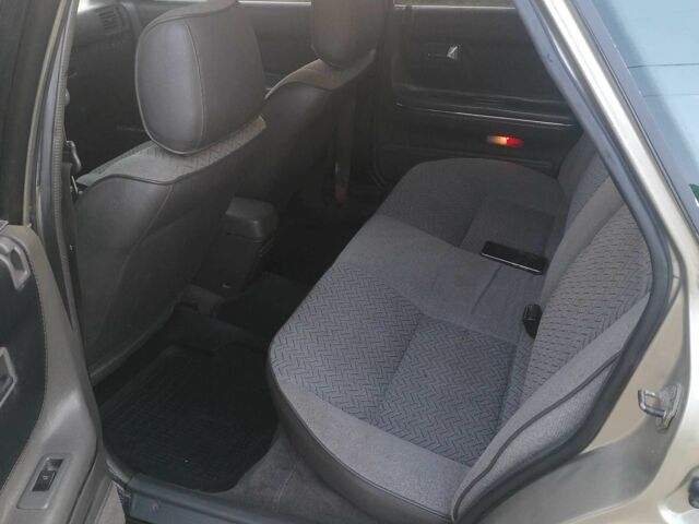 Серый Мазда 626, объемом двигателя 2 л и пробегом 320 тыс. км за 2022 $, фото 15 на Automoto.ua