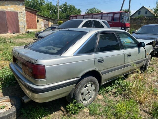 Серый Мазда 626, объемом двигателя 1.8 л и пробегом 300 тыс. км за 399 $, фото 3 на Automoto.ua