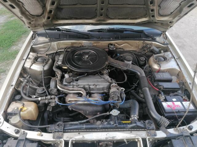 Серый Мазда 626, объемом двигателя 2 л и пробегом 320 тыс. км за 2022 $, фото 8 на Automoto.ua