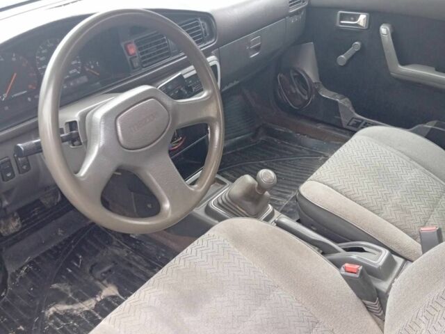 Серый Мазда 626, объемом двигателя 0 л и пробегом 238 тыс. км за 403 $, фото 1 на Automoto.ua