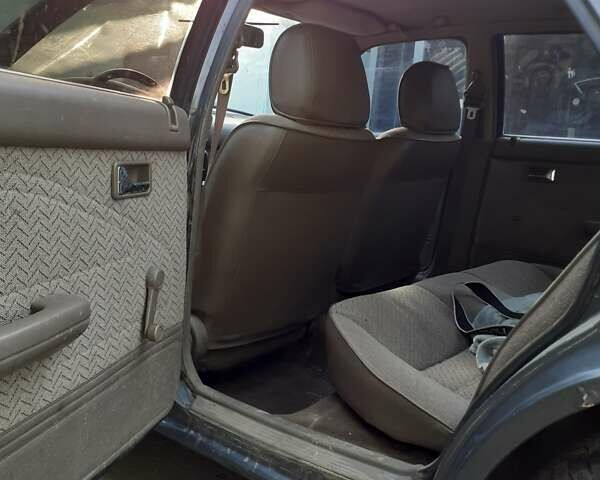 Сірий Мазда 626, об'ємом двигуна 2 л та пробігом 400 тис. км за 450 $, фото 1 на Automoto.ua