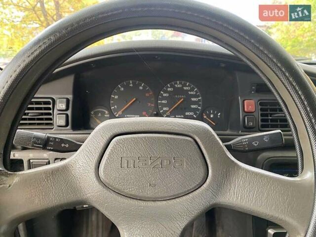 Сірий Мазда 626, об'ємом двигуна 1.99 л та пробігом 452 тис. км за 3800 $, фото 8 на Automoto.ua