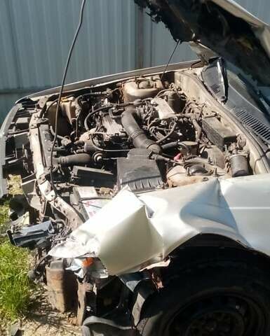 Серый Мазда 626, объемом двигателя 2 л и пробегом 300 тыс. км за 1200 $, фото 5 на Automoto.ua