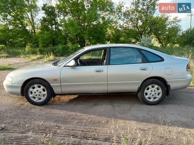 Серый Мазда 626, объемом двигателя 2 л и пробегом 490 тыс. км за 2200 $, фото 3 на Automoto.ua