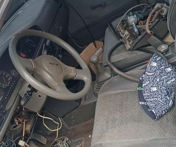 Серый Мазда 626, объемом двигателя 2 л и пробегом 40 тыс. км за 100 $, фото 3 на Automoto.ua