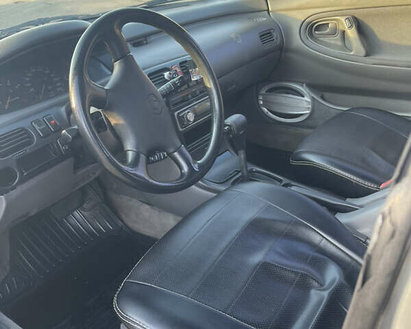 Сірий Мазда 626, об'ємом двигуна 2 л та пробігом 300 тис. км за 2350 $, фото 3 на Automoto.ua