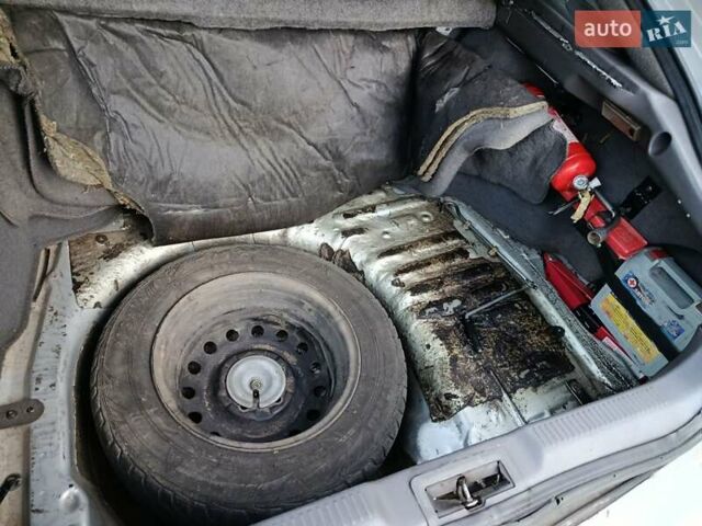 Сірий Мазда 626, об'ємом двигуна 2 л та пробігом 496 тис. км за 2200 $, фото 4 на Automoto.ua