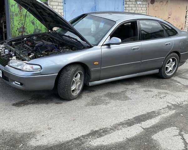 Сірий Мазда 626, об'ємом двигуна 2.5 л та пробігом 370 тис. км за 3200 $, фото 1 на Automoto.ua