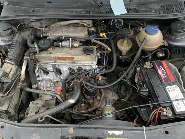 Серый Мазда 626, объемом двигателя 0 л и пробегом 3 тыс. км за 500 $, фото 6 на Automoto.ua