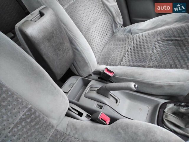 Сірий Мазда 626, об'ємом двигуна 2 л та пробігом 379 тис. км за 2499 $, фото 20 на Automoto.ua