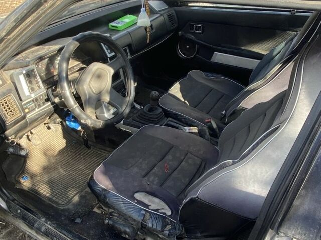 Серый Мазда 626, объемом двигателя 2 л и пробегом 330 тыс. км за 716 $, фото 4 на Automoto.ua