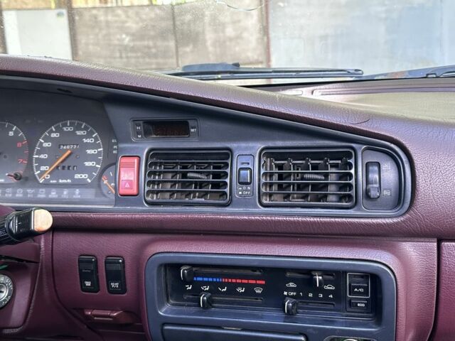 Серый Мазда 626, объемом двигателя 2 л и пробегом 250 тыс. км за 12 $, фото 4 на Automoto.ua