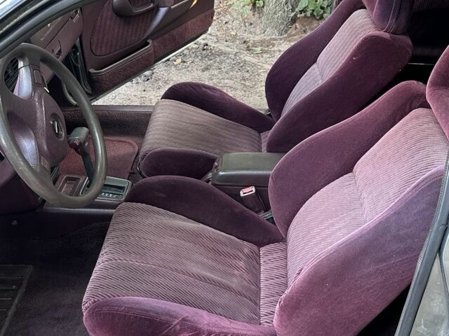 Серый Мазда 626, объемом двигателя 2 л и пробегом 250 тыс. км за 12 $, фото 6 на Automoto.ua