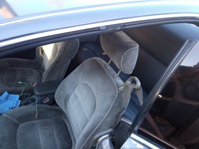 Серый Мазда 626, объемом двигателя 1 л и пробегом 450 тыс. км за 1200 $, фото 2 на Automoto.ua