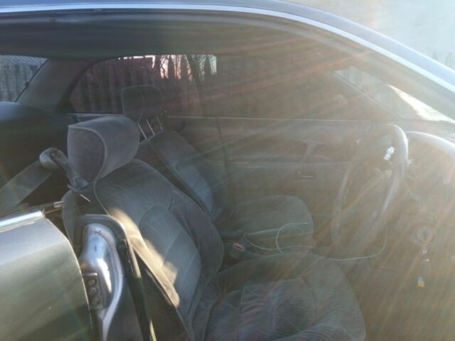 Серый Мазда 626, объемом двигателя 1 л и пробегом 450 тыс. км за 1200 $, фото 7 на Automoto.ua