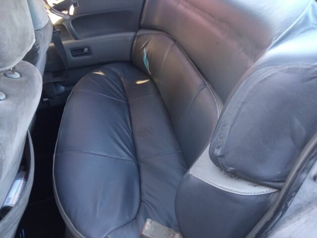 Серый Мазда 626, объемом двигателя 1 л и пробегом 450 тыс. км за 1200 $, фото 3 на Automoto.ua