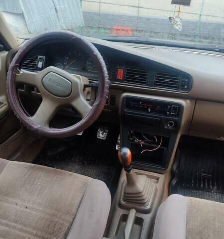 Серый Мазда 626, объемом двигателя 2 л и пробегом 490 тыс. км за 800 $, фото 1 на Automoto.ua