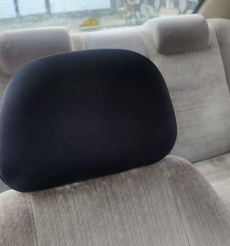 Серый Мазда 626, объемом двигателя 2 л и пробегом 490 тыс. км за 800 $, фото 3 на Automoto.ua