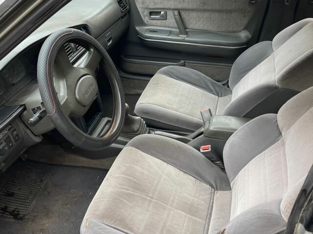 Серый Мазда 626, объемом двигателя 2 л и пробегом 200 тыс. км за 950 $, фото 16 на Automoto.ua