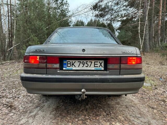 Сірий Мазда 626, об'ємом двигуна 2 л та пробігом 470 тис. км за 953 $, фото 21 на Automoto.ua