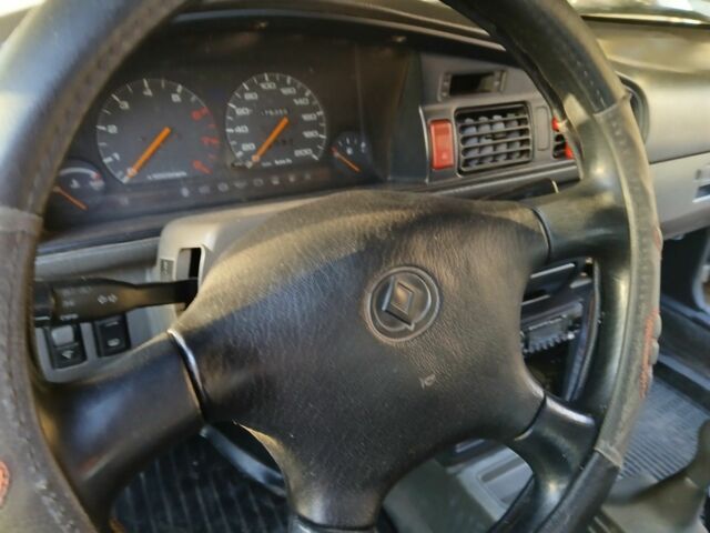 Сірий Мазда 626, об'ємом двигуна 2 л та пробігом 500 тис. км за 500 $, фото 7 на Automoto.ua