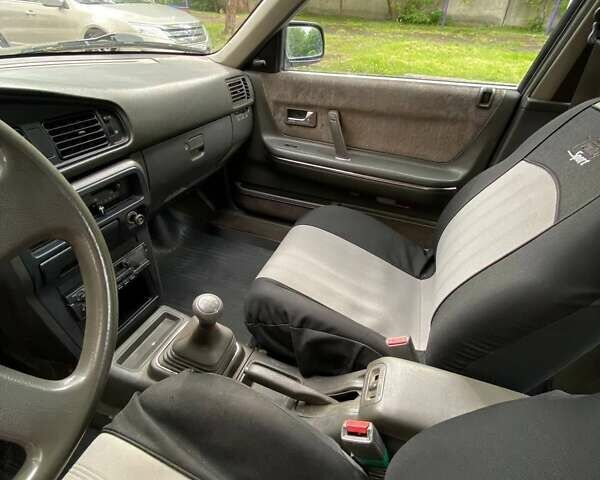 Сірий Мазда 626, об'ємом двигуна 1.99 л та пробігом 367 тис. км за 1400 $, фото 16 на Automoto.ua