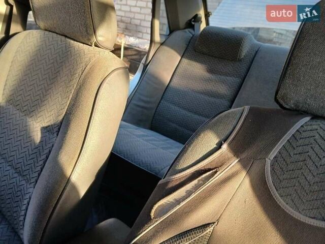 Сірий Мазда 626, об'ємом двигуна 2 л та пробігом 500 тис. км за 500 $, фото 3 на Automoto.ua