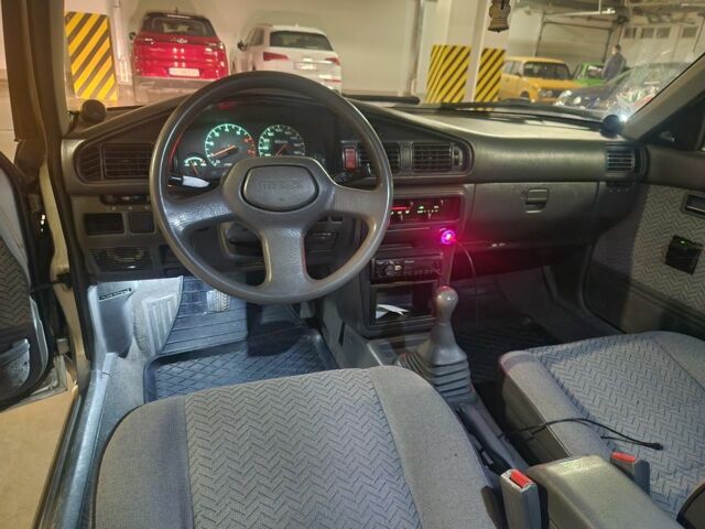 Сірий Мазда 626, об'ємом двигуна 1.8 л та пробігом 280 тис. км за 1650 $, фото 13 на Automoto.ua