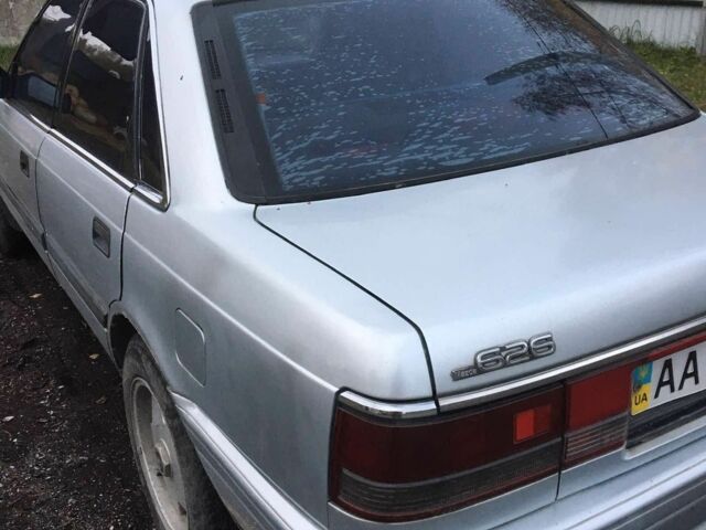 Серый Мазда 626, объемом двигателя 2 л и пробегом 500 тыс. км за 2393 $, фото 2 на Automoto.ua