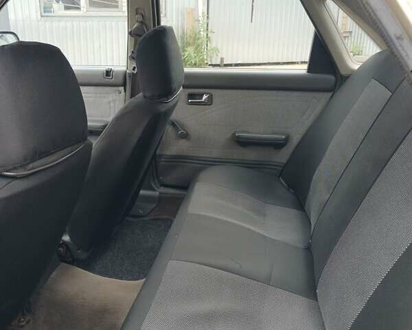 Серый Мазда 626, объемом двигателя 2 л и пробегом 400 тыс. км за 1299 $, фото 7 на Automoto.ua