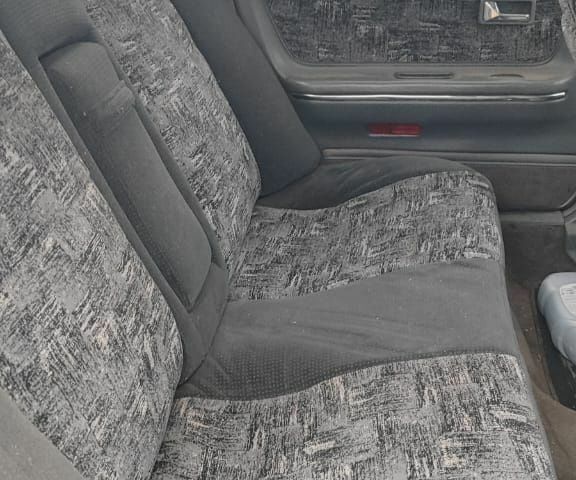 Серый Мазда 626, объемом двигателя 2 л и пробегом 400 тыс. км за 1547 $, фото 6 на Automoto.ua