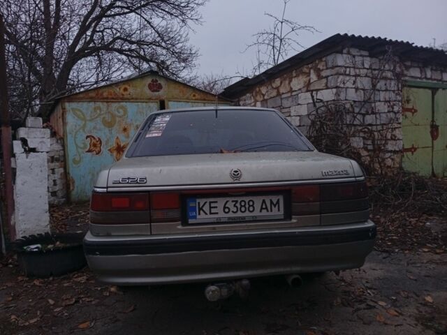 Серый Мазда 626, объемом двигателя 1.8 л и пробегом 594 тыс. км за 953 $, фото 5 на Automoto.ua