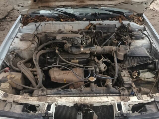 Серый Мазда 626, объемом двигателя 2 л и пробегом 650 тыс. км за 734 $, фото 6 на Automoto.ua