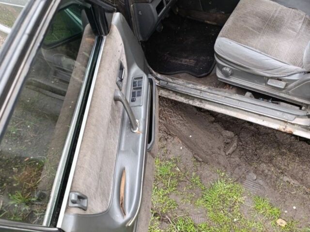 Сірий Мазда 626, об'ємом двигуна 2 л та пробігом 77 тис. км за 720 $, фото 2 на Automoto.ua