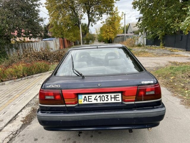 Сірий Мазда 626, об'ємом двигуна 2 л та пробігом 500 тис. км за 1051 $, фото 4 на Automoto.ua