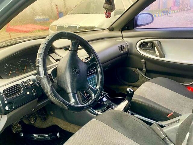 Серый Мазда 626, объемом двигателя 1.8 л и пробегом 450 тыс. км за 2050 $, фото 5 на Automoto.ua