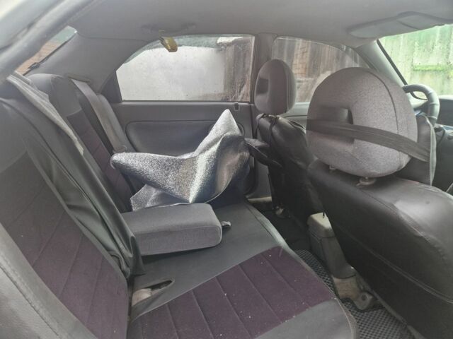 Серый Мазда 626, объемом двигателя 2 л и пробегом 422 тыс. км за 3000 $, фото 7 на Automoto.ua