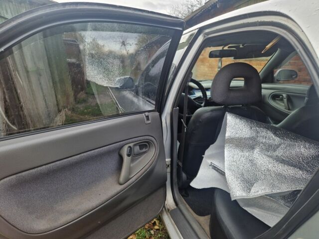 Серый Мазда 626, объемом двигателя 2 л и пробегом 422 тыс. км за 3000 $, фото 9 на Automoto.ua