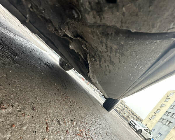 Серый Мазда 626, объемом двигателя 2.5 л и пробегом 250 тыс. км за 1500 $, фото 7 на Automoto.ua